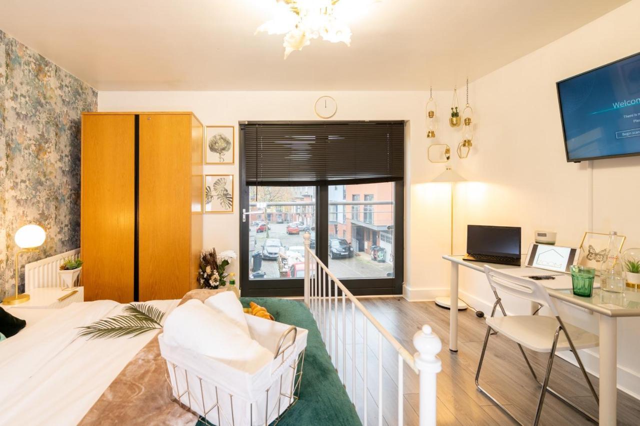 Luxe Place - Netflix & Workspace For 6 Birmingham Eksteriør billede