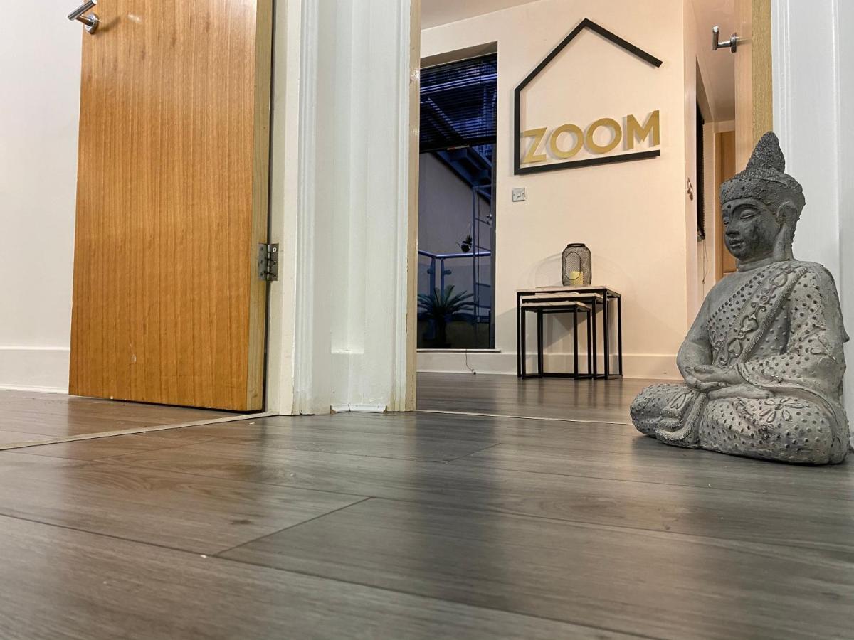 Luxe Place - Netflix & Workspace For 6 Birmingham Eksteriør billede